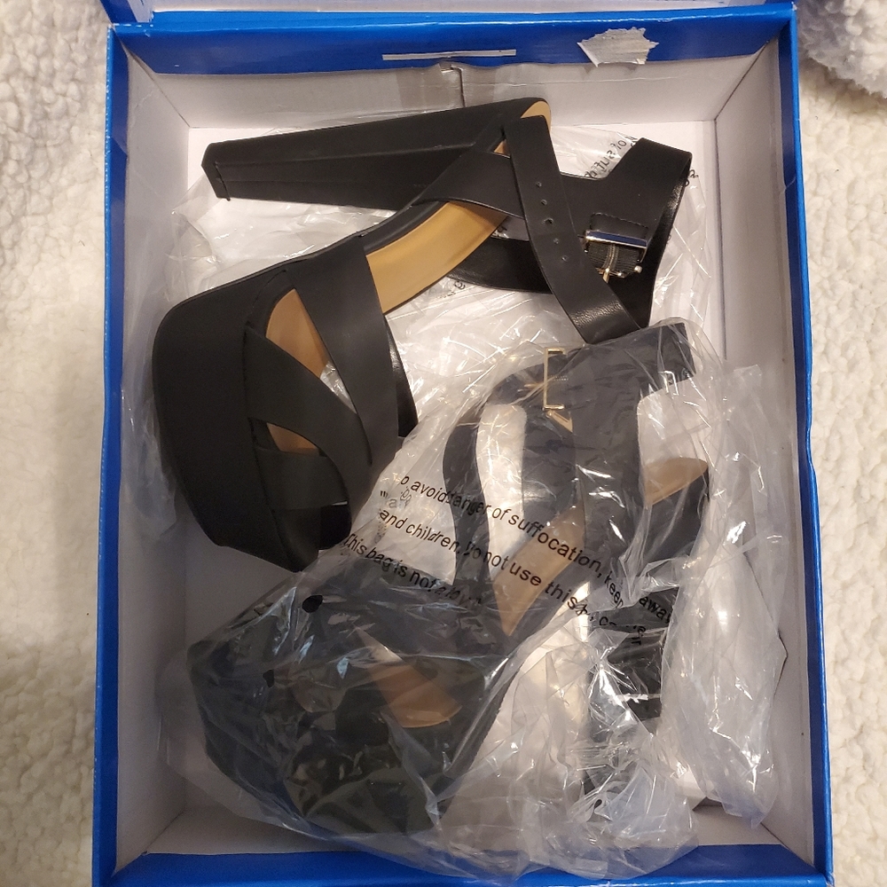 Black platform strappy sandals